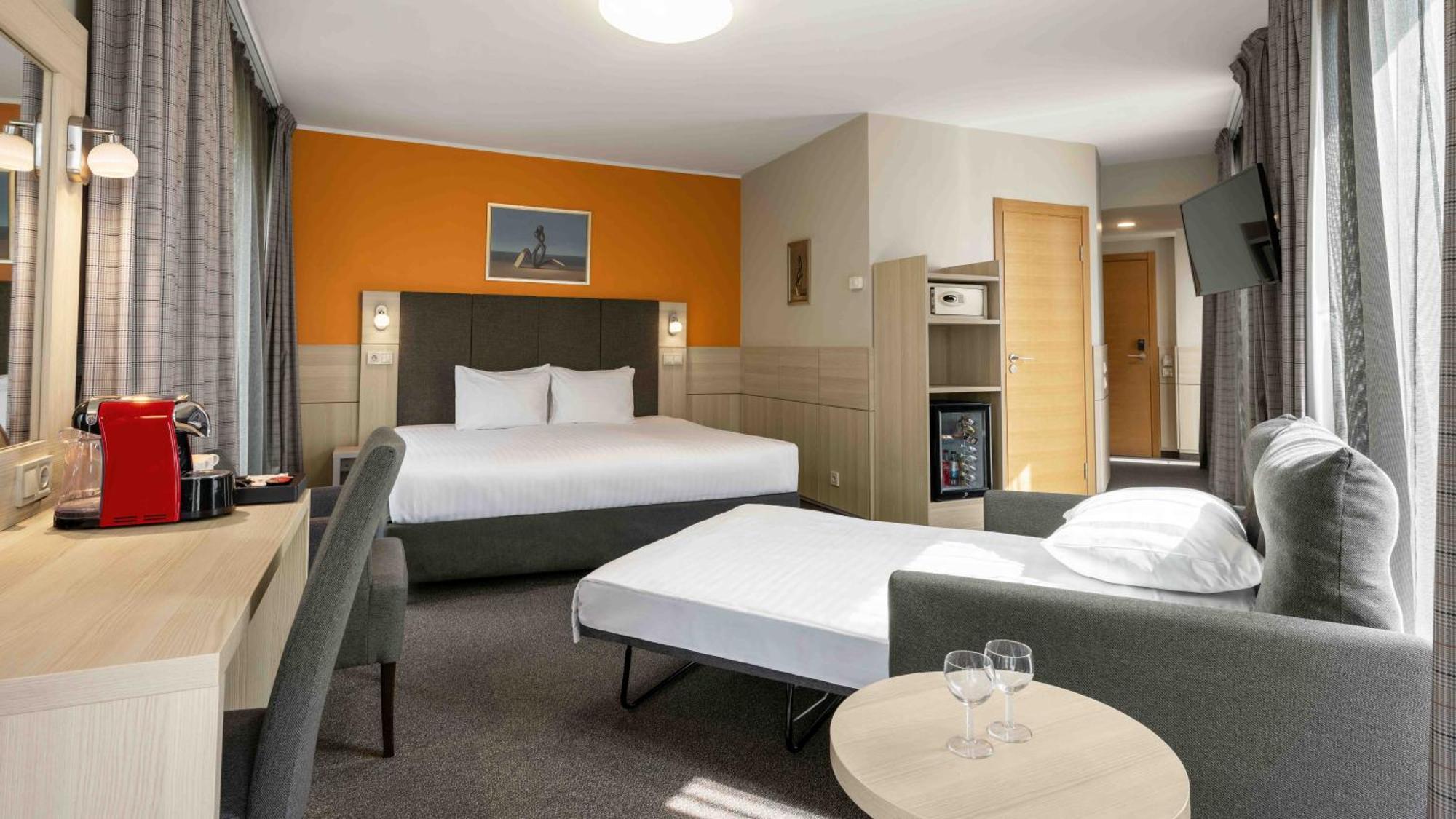 Hotel Wellton & 4*