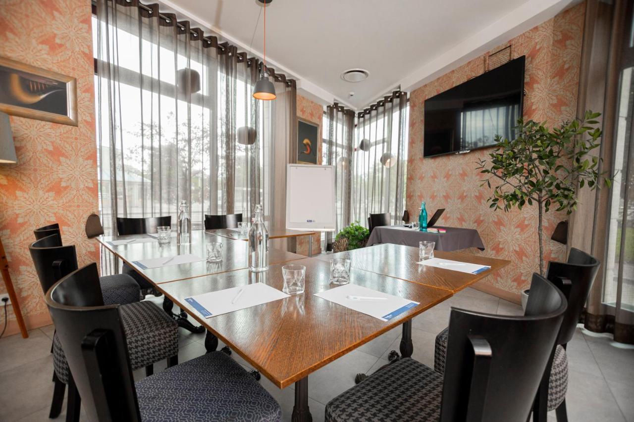 Hotel Wellton & 4*