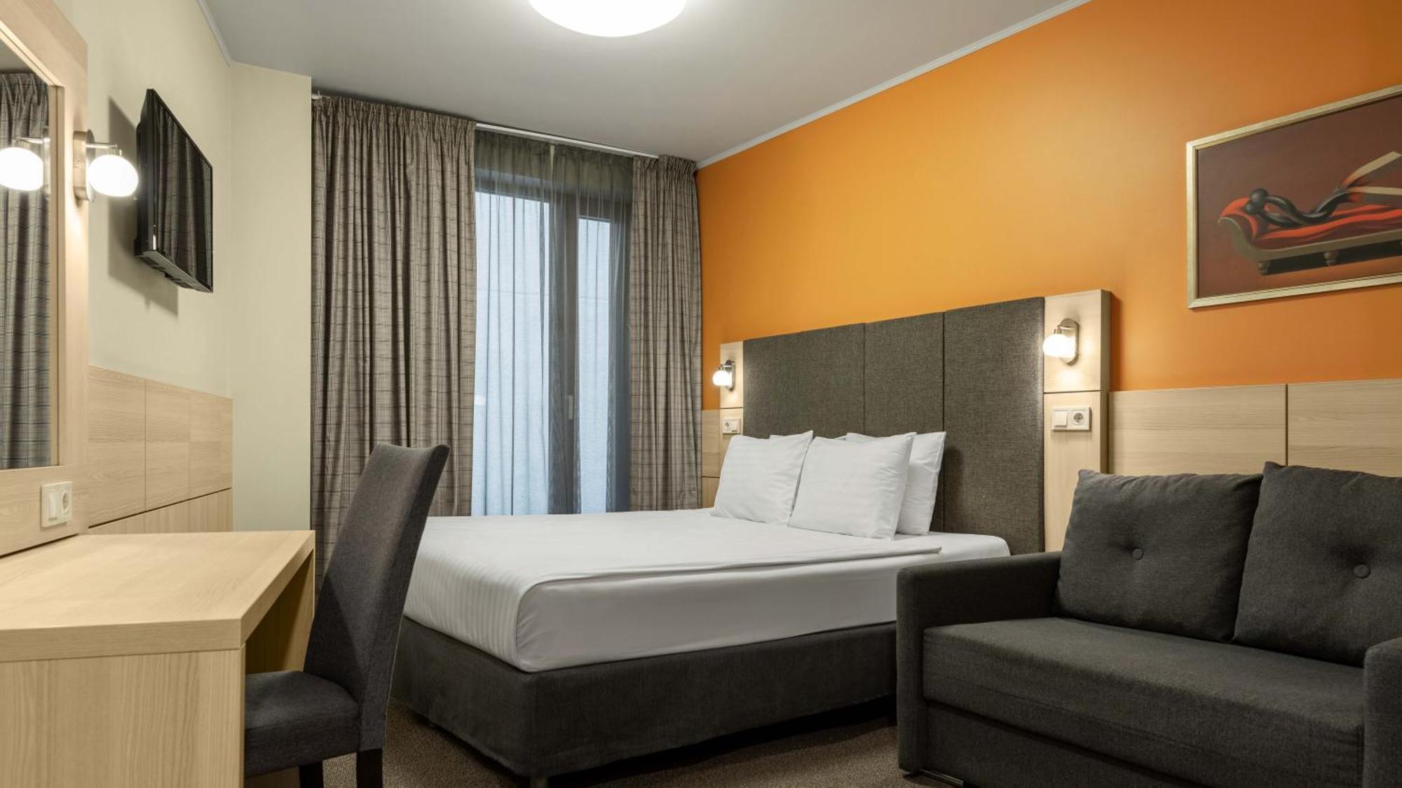 Wellton & Hotel